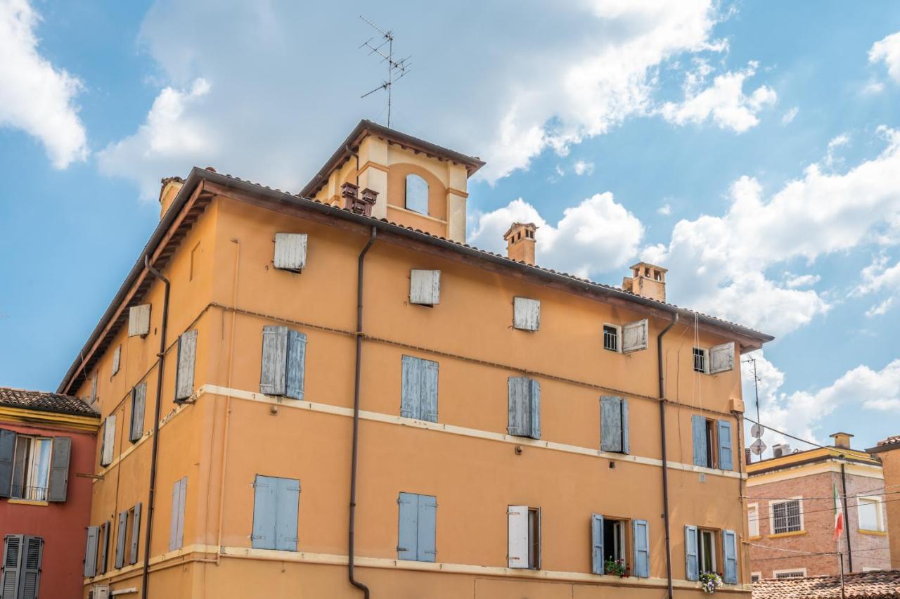 Nella Corte Del Mulino, 1 Passo Dal Centro Con Parcheggio * Módena