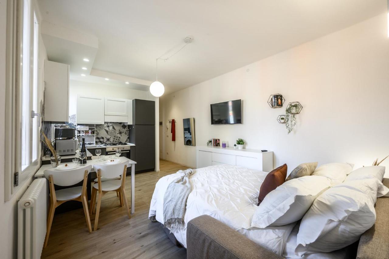 Apartamento Nella Corte Del Mulino, 1 Passo Dal Centro Con Parcheggio Módena